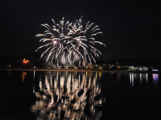 Sommernachtsfest in Bad Breisig – Genuss, Samba und Feuerwerk am Rhein am 25. Juli