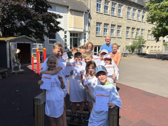 Leo-Stausberg-Schule verleiht Deutsches Sportabzeichen – Ein starkes Zeichen für Bewegung und Teamgeist